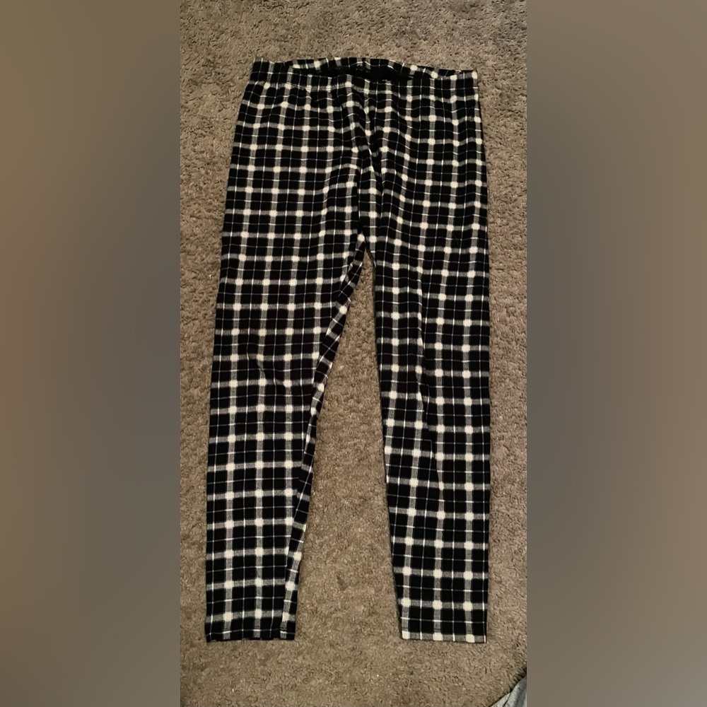 Black and White Checkered leggings